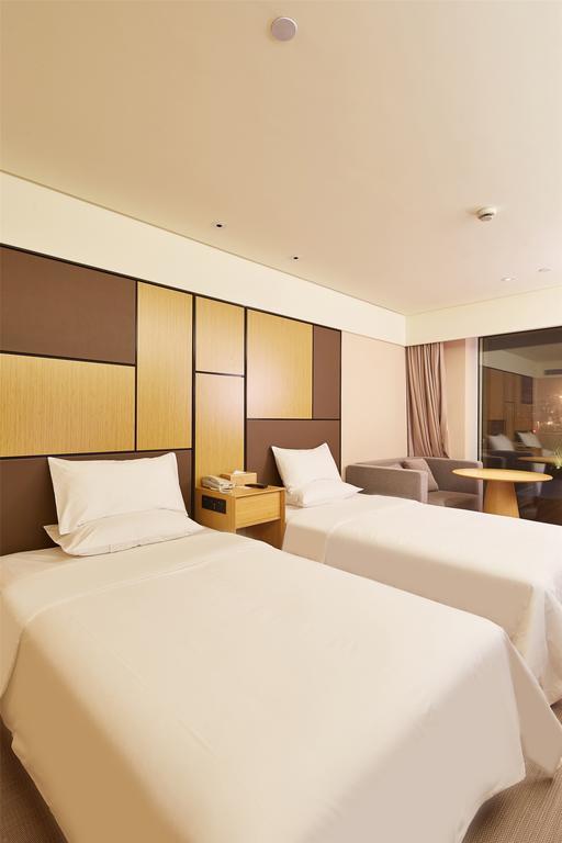 Ji Hotel Shanghai Lujiazui Exterior photo