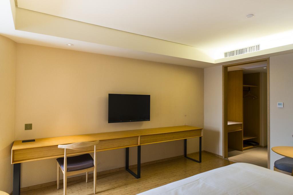 Ji Hotel Shanghai Lujiazui Exterior photo